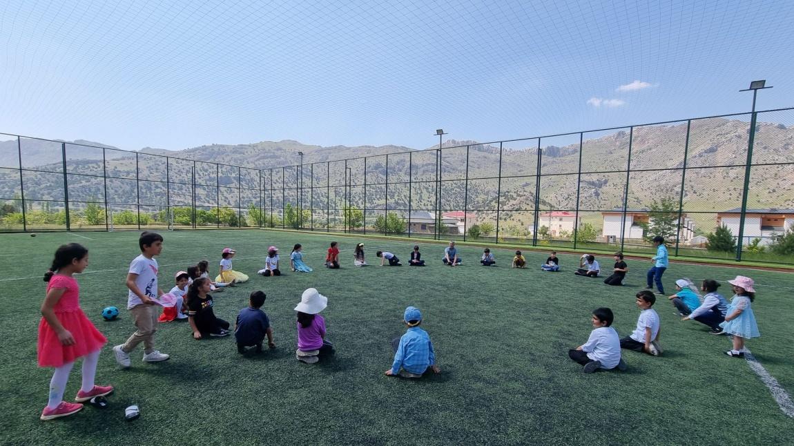 Geleneksel Çocuk Oyunları Şenliği